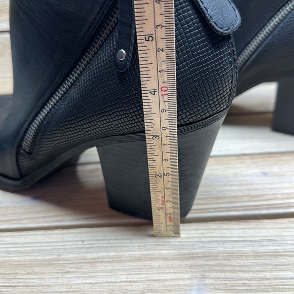 Dolce Vita for Target Dual Zip Black Booties Size 10 - Picture 4 of 10